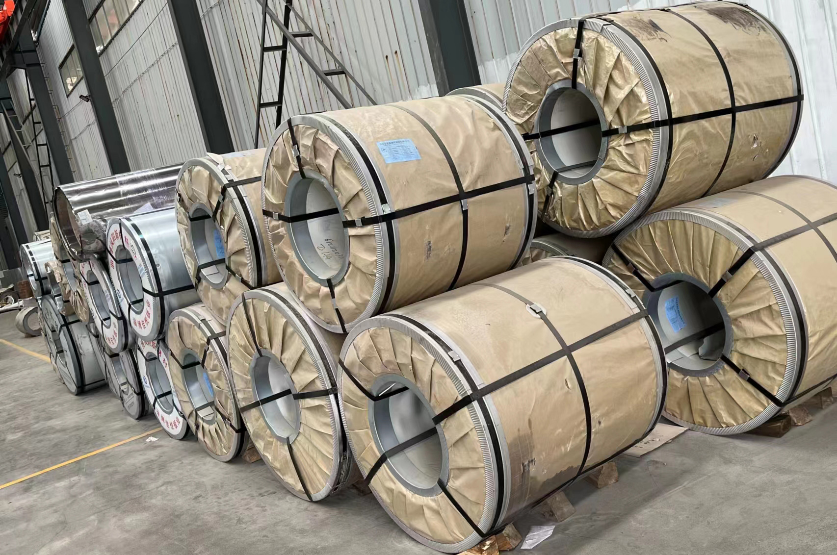 冷軋噴涂卷庫(kù)存